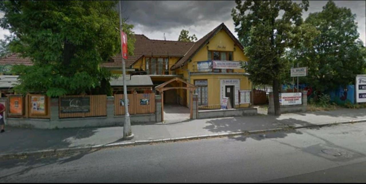 Apartman V Centre Mesta Martin Buitenkant foto