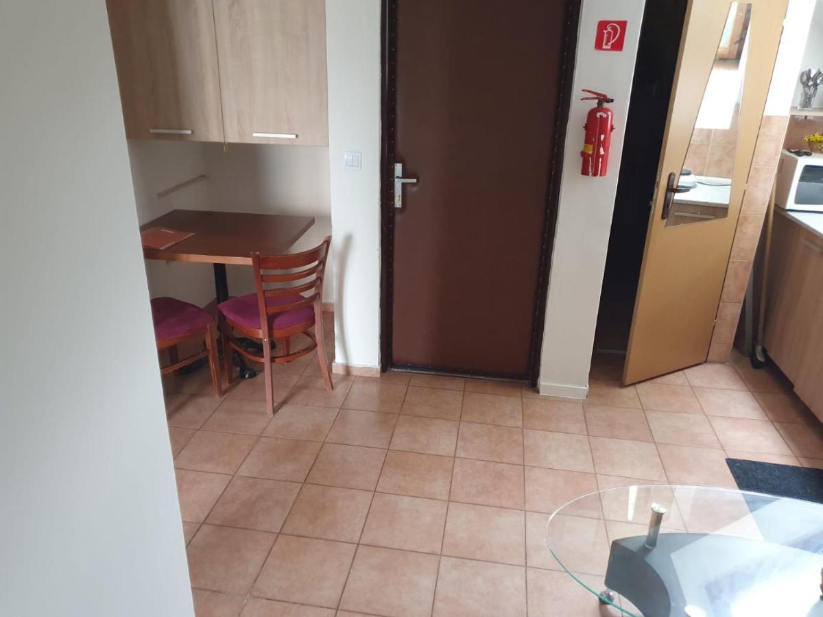 Apartman V Centre Mesta Martin Buitenkant foto
